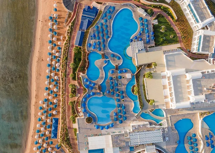 Resort Pickalbatros Palace "aqua Park" 5*